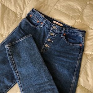 Levis Wedgie Fit Straight Utility Jeans, size 29